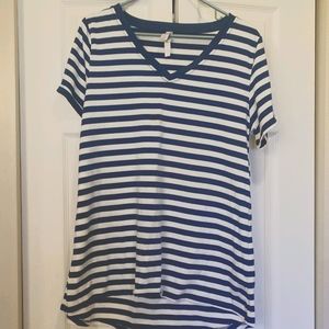 Women's lularoe shirt